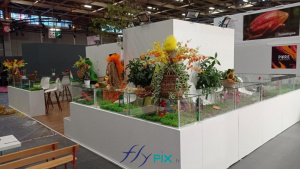 Stand Le Conseil du café une fois monté et installé dans le salon professionnel à Paris, à l'occasion du Salon du Chocolat.