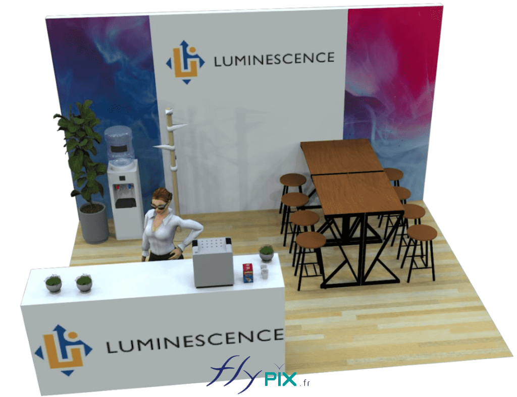 LUMINESCENCE : une vue générale en 3D, faite par notre infographiste, et présentant les différents composants du stand modulaire ; le comptoir, le PLV panneau imprimé du fond, le mobilier, tables, chaises, et le lino effet parquet bois au sol.