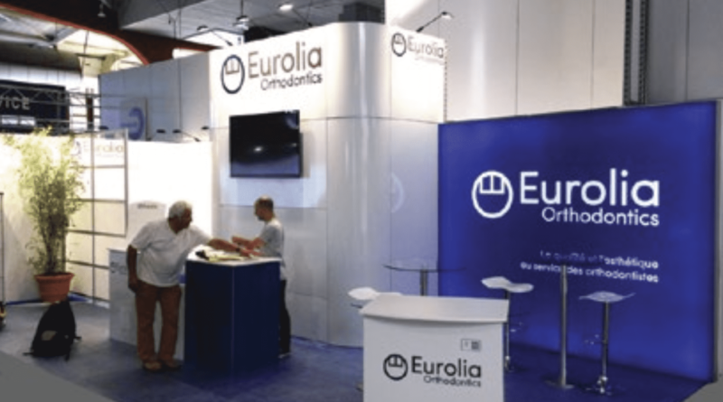 EUROLIA : conception, pose, montage, installation et démontage par nos soins, par notre équipe de standiste, de leur stand de salon professionnel de type modulaire.