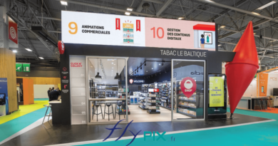 TABAC LE BALTIQUE : stand de salon professionnel, avec une stucture PLV gonflable personnalisée, fabriquée sur mesure, en forme de kiosque à tabac.